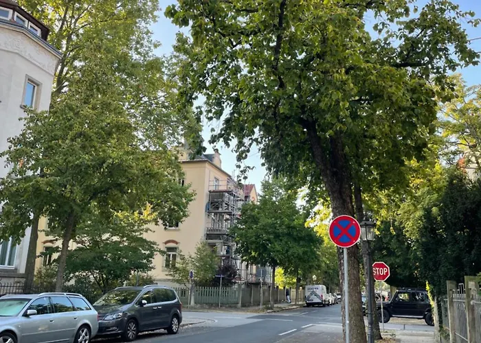 Апартаменты Toni Charming Im Idyllischem Villenviertel Mit Netflix
